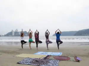 YogaTerapias Jo Barbosa Yoga na Praia